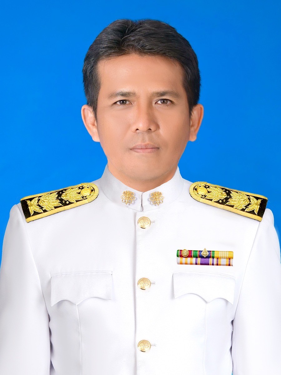 นายกมล บุญเรือง